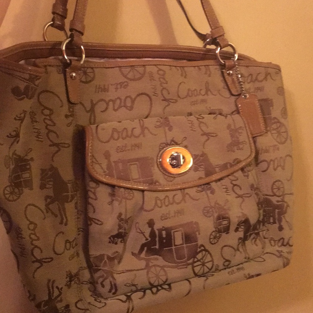 Coach tan tote bag